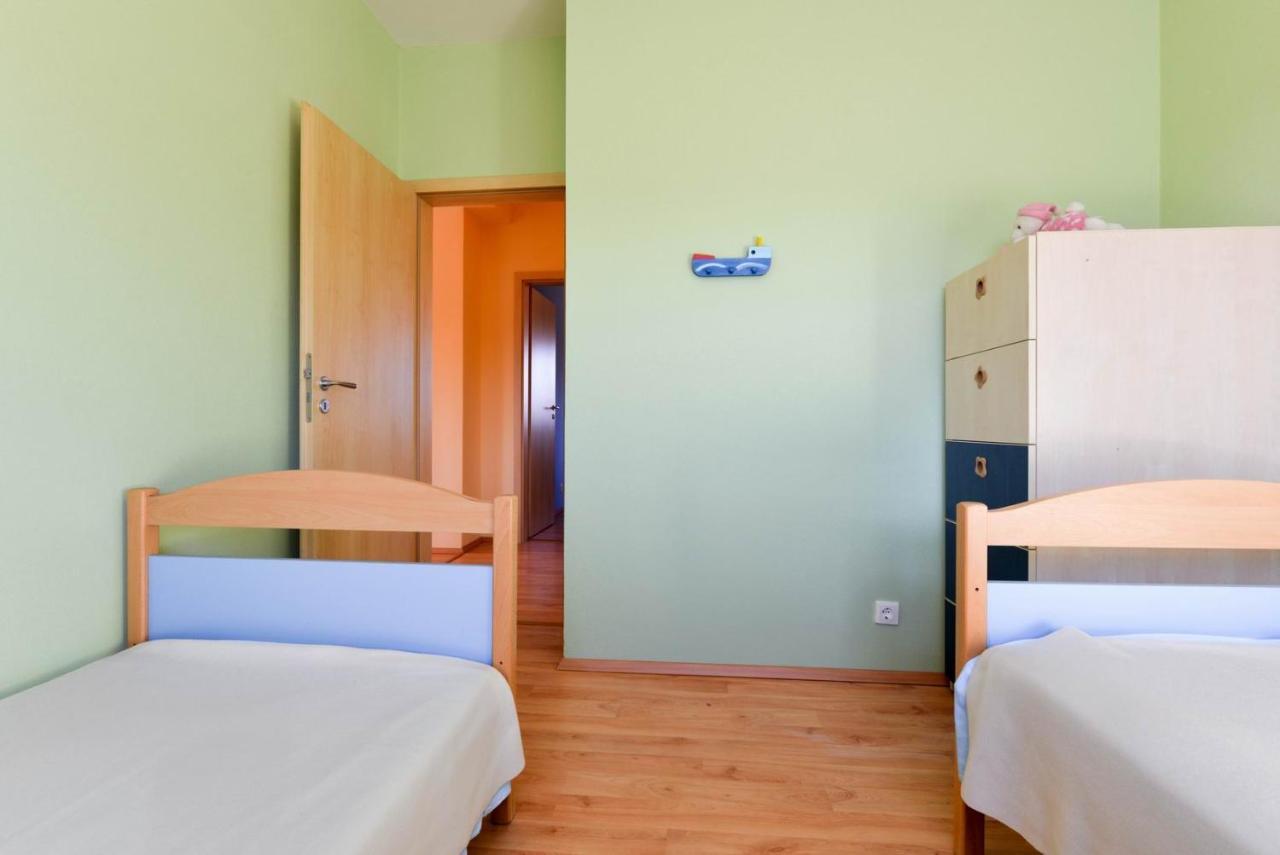 Paklina Apartments Starigrad Paklenica Exteriör bild